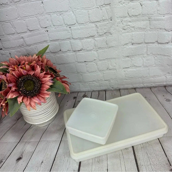 vintage tupperware bundle - Picture 2 of 4